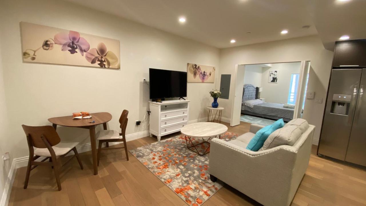 Gorgeous Apt With Parking In Ktown La Los Angeles Exteriör bild