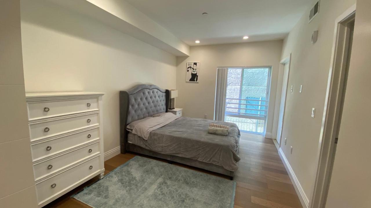 Gorgeous Apt With Parking In Ktown La Los Angeles Exteriör bild