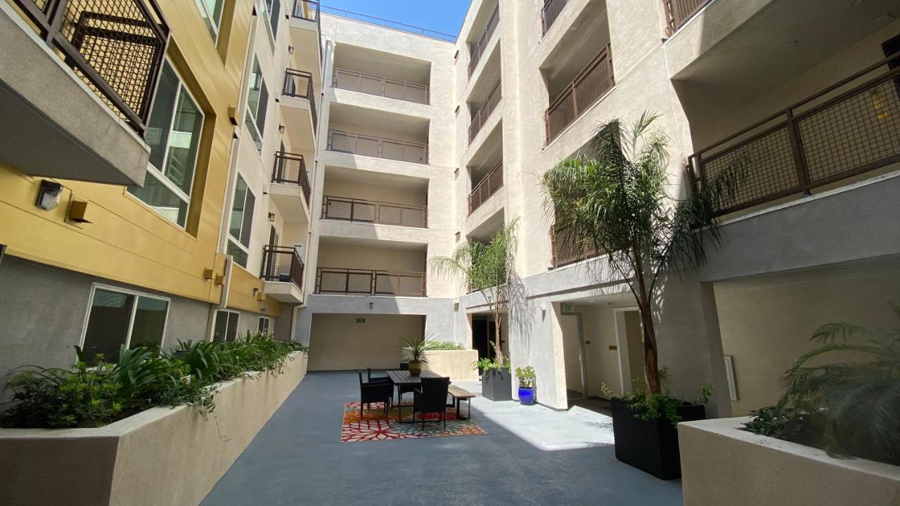 Gorgeous Apt With Parking In Ktown La Los Angeles Exteriör bild